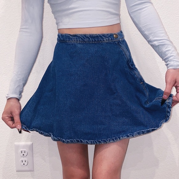 ‼️SOLD‼️ - Picture 1 of 4